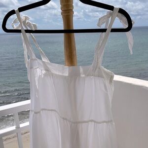 ELEGANT  White Sleeveless Midi Dress with Tie Straps